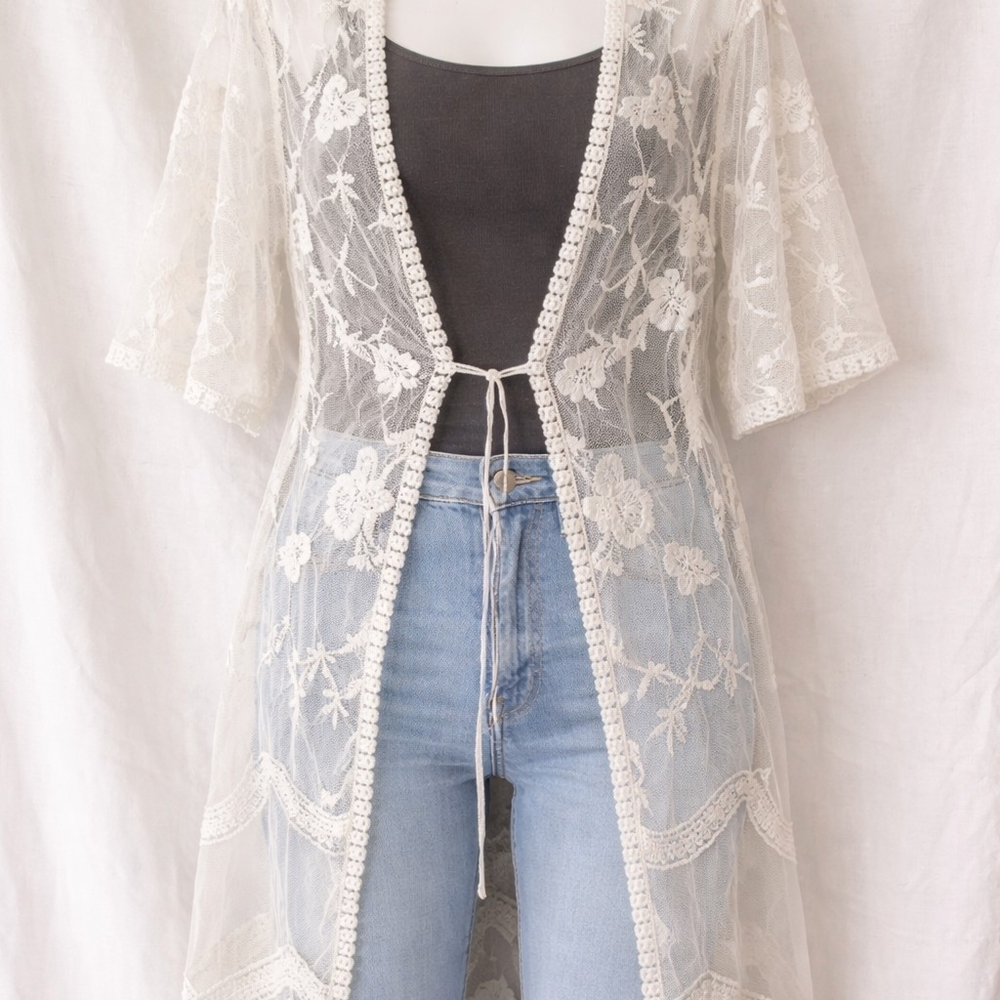 Francesca's Sheer Ivory Lace Overlay- L/XL- NWT